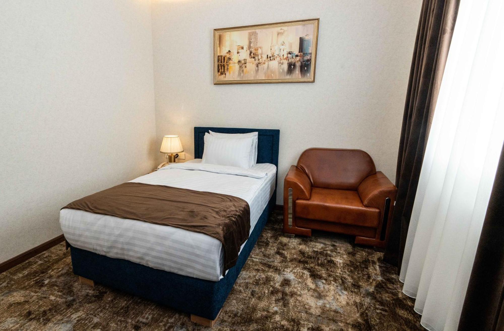 Garnet Mir Hotel Taszkent Zewnętrze zdjęcie