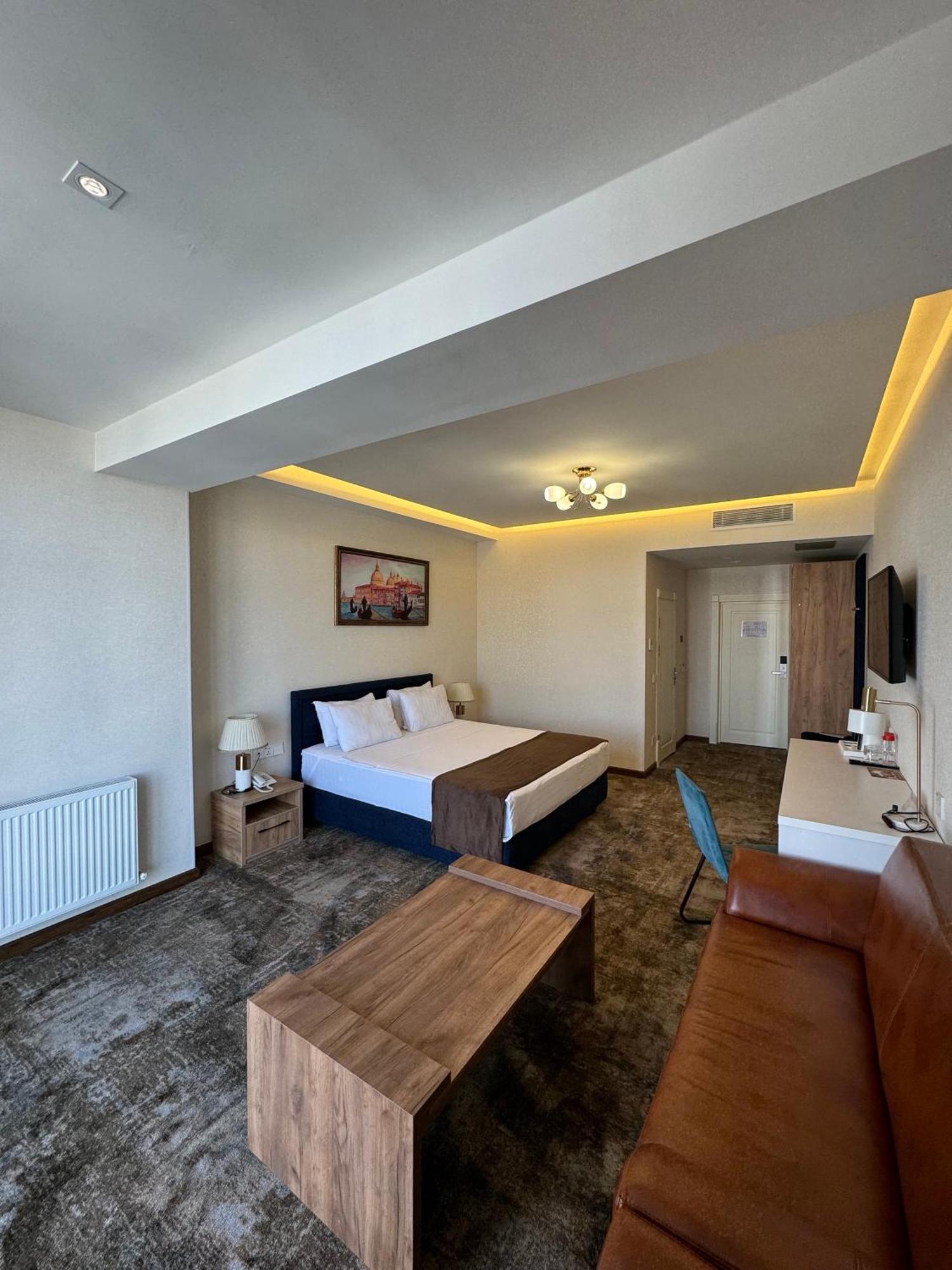 Garnet Mir Hotel Taszkent Zewnętrze zdjęcie