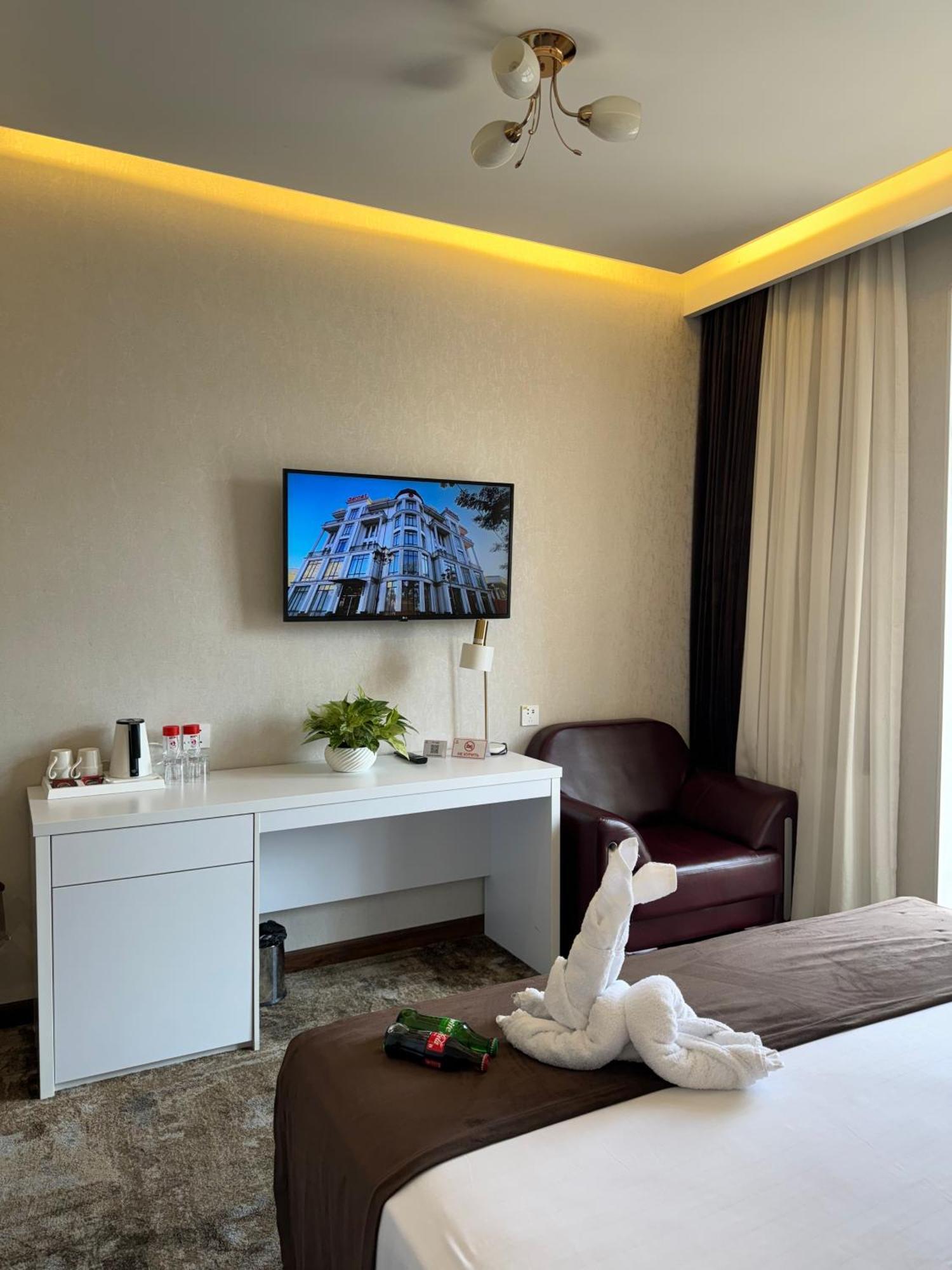 Garnet Mir Hotel Taszkent Zewnętrze zdjęcie