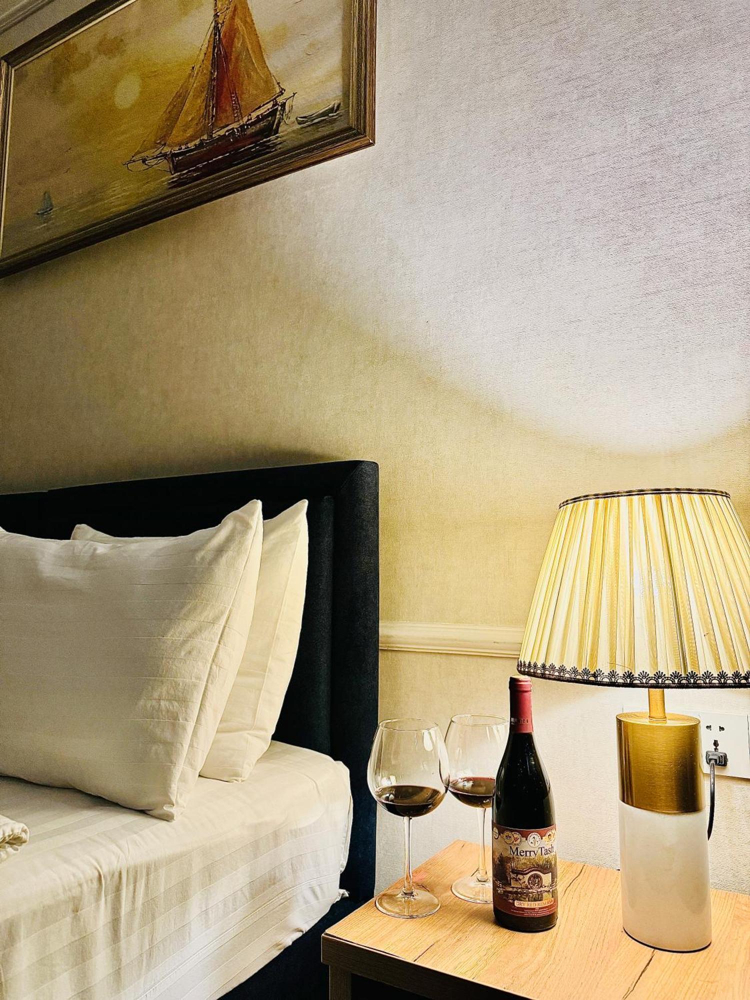 Garnet Mir Hotel Taszkent Zewnętrze zdjęcie